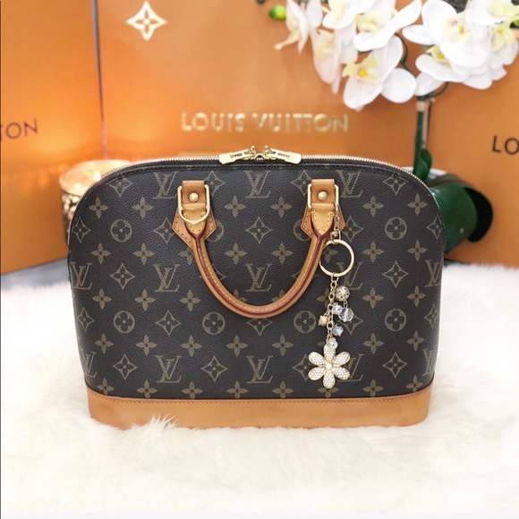 Louis Vuitton Handbags - ♥️Authentic Louis Vuitton Alma PM♥️